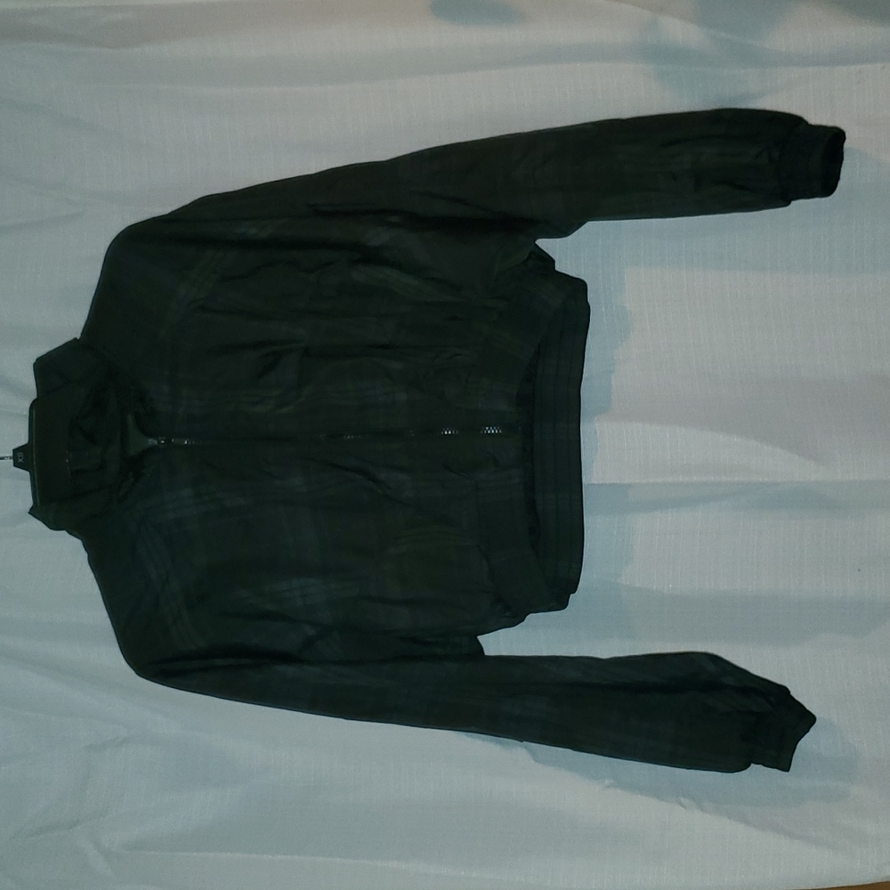 Wild fable, small, forest green, black
